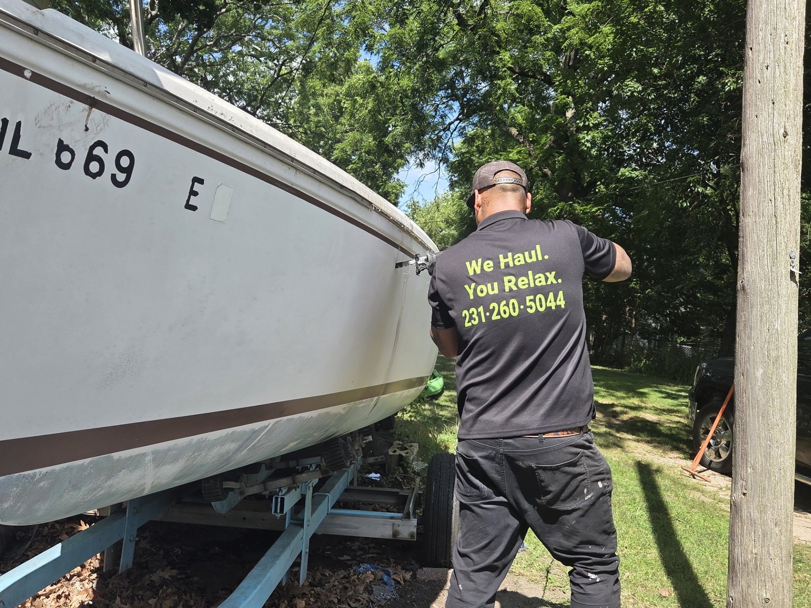 Boat hauling and removal service